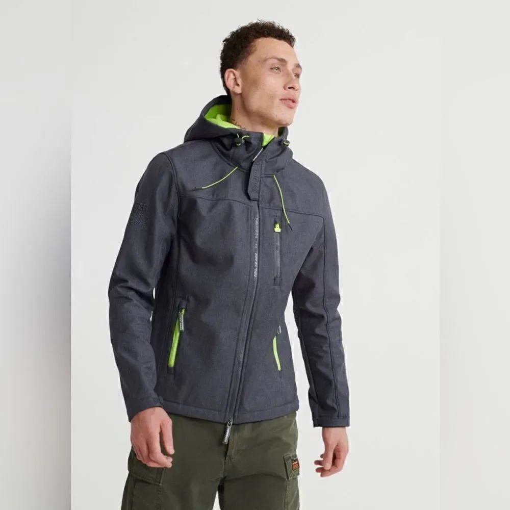 SUPERDRY WINDTREKKER Dark Grey Marl/Fluro Green Size Large NWT